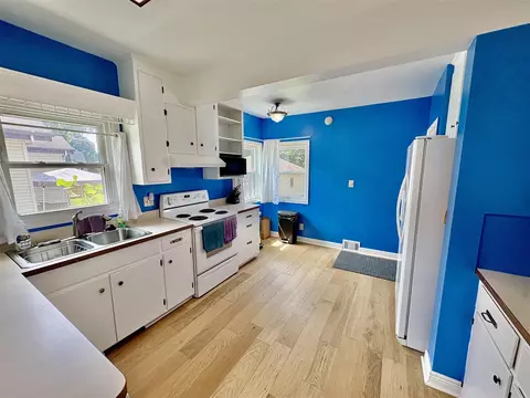 Kitchen - 602 Seventh, Jackson, MI 49203 photo 3 of 3