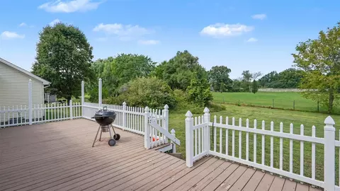 Exterior - 1082 Azalea, Jackson, MI 49201 photo 5 of 7