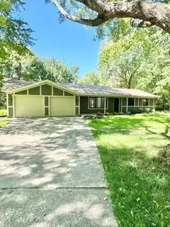 7761 Hanna Lk, Caledonia, MI 49316