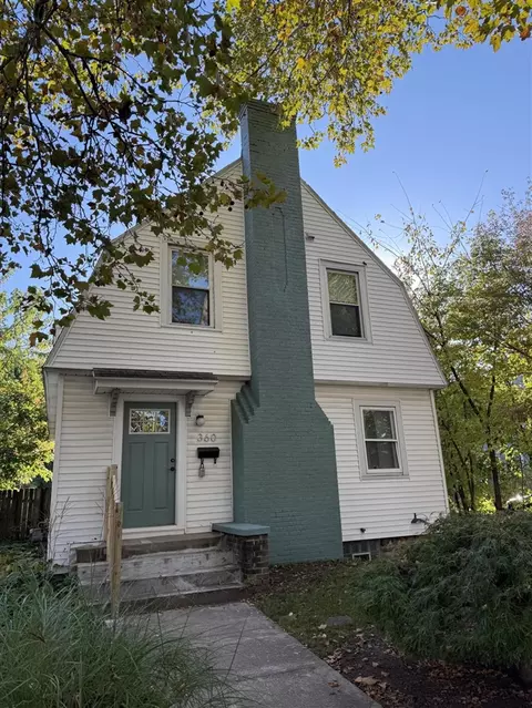 360 Carlton, Grand Rapids, MI 49506