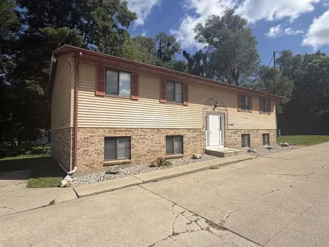 1403 Huntington, Kalamazoo, MI 49048