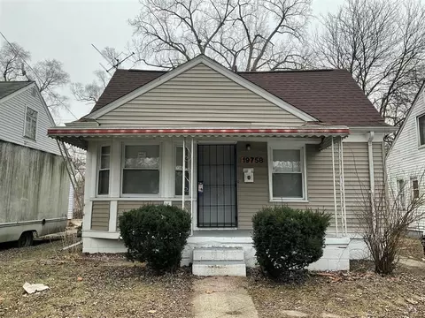 19758 Greenview, Detroit, MI 48219