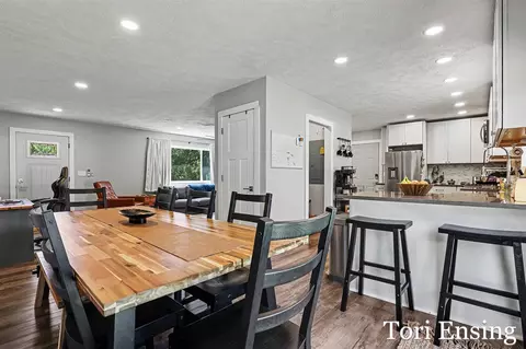 Dining - 3501 Evergreen, Stanton, MI 48888 photo 2 of 2
