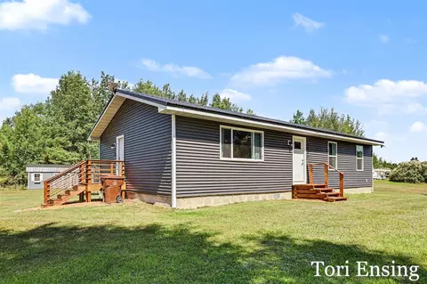 Exterior - 3501 Evergreen, Stanton, MI 48888 photo 2 of 4