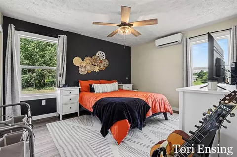 Bedroom - 3501 Evergreen, Stanton, MI 48888 photo 2 of 2