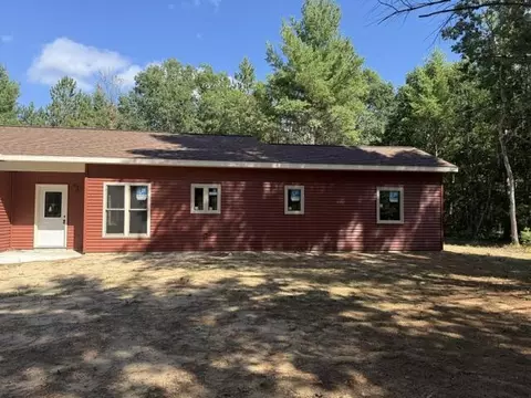 Exterior - 6815 W Danas Cir, Baldwin, MI 49304 photo 4 of 14