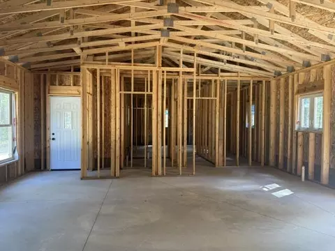 Entry Way - 6815 W Danas Cir, Baldwin, MI 49304 photo 1 of 5