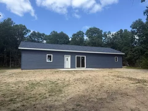 Exterior - 6710 W Danas Cir, Baldwin, MI 49304 photo 5 of 9
