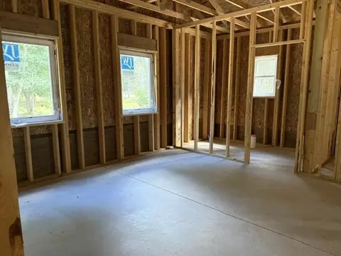 Bedroom - 6710 W Danas Cir, Baldwin, MI 49304 photo 2 of 4