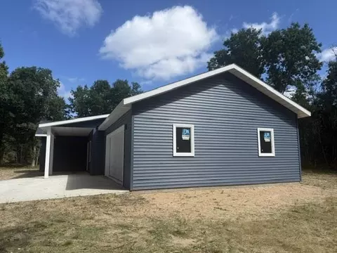 Exterior - 6710 W Danas Cir, Baldwin, MI 49304 photo 3 of 9