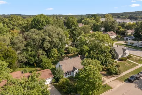 View/Area - 415 Hunt, Lowell, MI 49331 photo 2 of 12