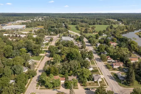 View/Area - 415 Hunt, Lowell, MI 49331 photo 10 of 12