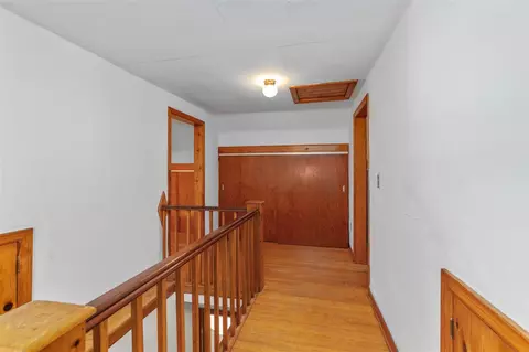 Entry Way - 415 Hunt, Lowell, MI 49331 photo 1 of 1