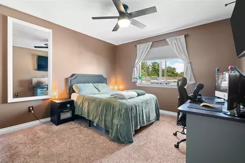Bedroom - 770 Eagles Nest, Milan, MI 48160 photo 3 of 8
