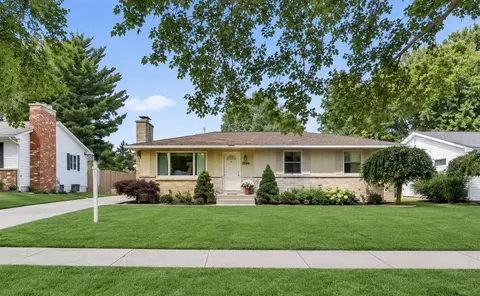 1399 Clover, Grand Rapids, MI 49504