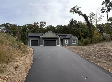 6226 English, Comstock Park, MI 49321