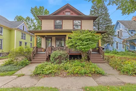 713 W Kalamazoo, Kalamazoo, MI 49007