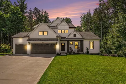 8802 Lapham, Rockford, MI 49341