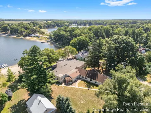 2059 Sunshine #D, Trufant, MI 49347