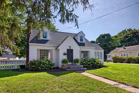 3022 Locke, Grandville, MI 49418