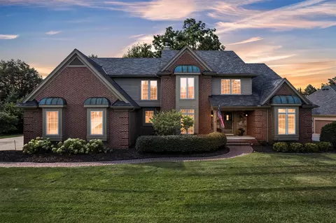 17770 Rolling Woods, Northville, MI 48168