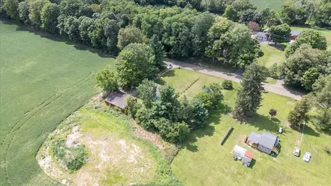 View/Area - 9718 19 12 Mile, Marshall, MI 49068 photo 3 of 6