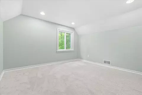 Bedroom - 9718 19 12 Mile, Marshall, MI 49068 photo 7 of 8