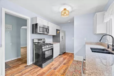 Kitchen - 9718 19 12 Mile, Marshall, MI 49068 photo 6 of 6