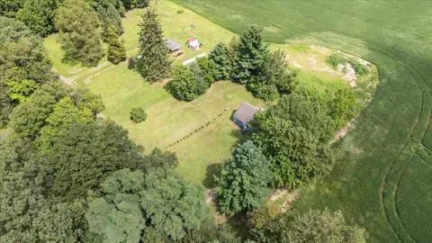 View/Area - 9718 19 12 Mile, Marshall, MI 49068 photo 4 of 6