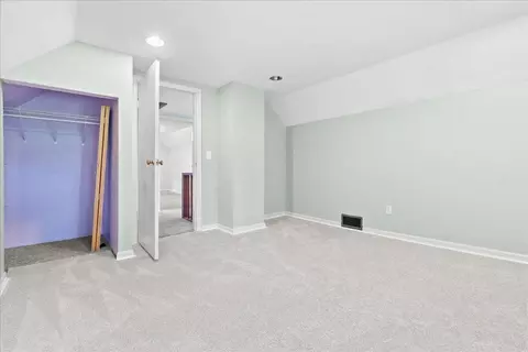 Bedroom - 9718 19 12 Mile, Marshall, MI 49068 photo 6 of 8