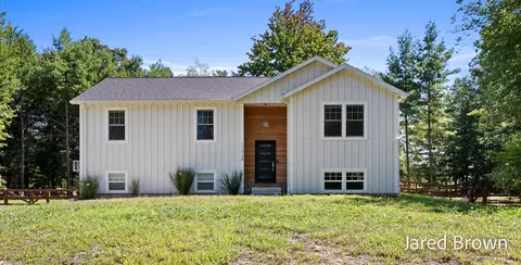 17528 136th, Nunica, MI 49448