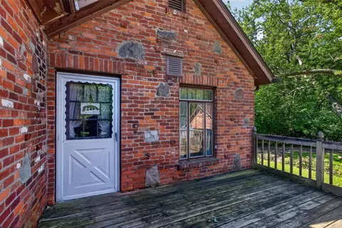 Exterior - 3650 Spring Arbor, Jackson, MI 49201 photo 5 of 16