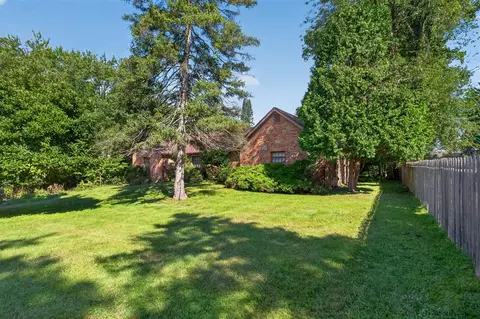 Exterior - 3650 Spring Arbor, Jackson, MI 49201 photo 14 of 16