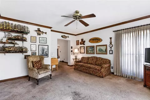 Living - 3650 Spring Arbor, Jackson, MI 49201 photo 9 of 9