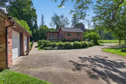 Exterior - 3650 Spring Arbor, Jackson, MI 49201 photo 8 of 16