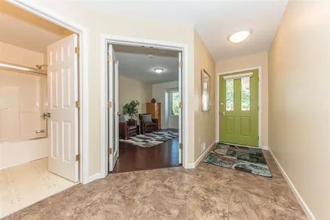 Entry Way - 599 Sycamore, Saline, MI 48176 photo 2 of 2