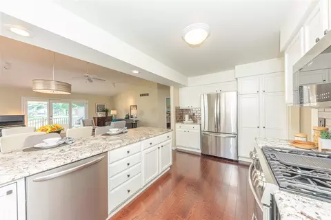 Kitchen - 599 Sycamore, Saline, MI 48176 photo 3 of 5