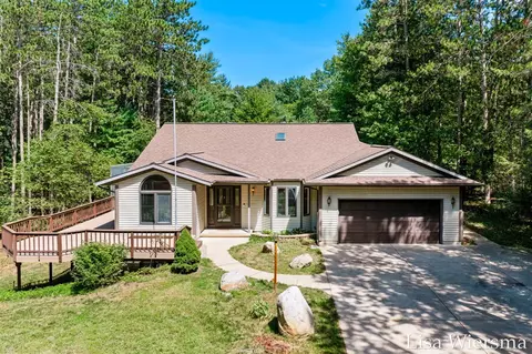 6572 Haines, West Olive, MI 49460