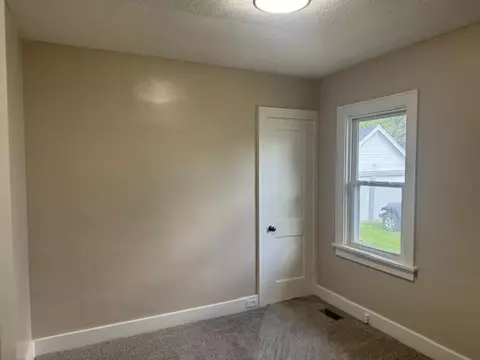 Bedroom - 836 Concord, Jackson, MI 49202 photo 1 of 5