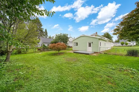 Exterior - 836 Concord, Jackson, MI 49202 photo 8 of 12