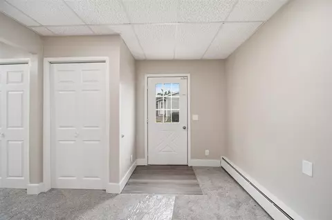 Entry Way - 836 Concord, Jackson, MI 49202 photo 3 of 3