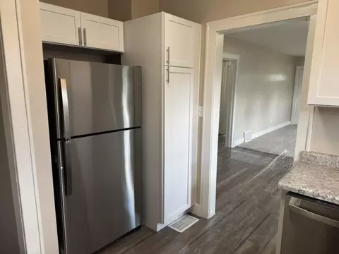 Entry Way - 836 Concord, Jackson, MI 49202 photo 1 of 2