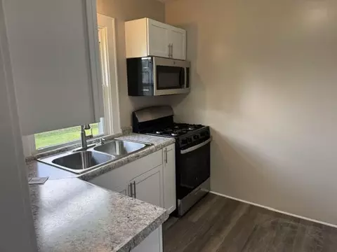 Kitchen - 836 Concord, Jackson, MI 49202 photo 1 of 2