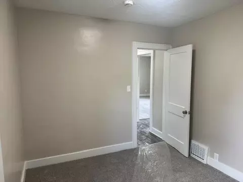 Bedroom - 836 Concord, Jackson, MI 49202 photo 2 of 5