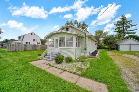 Exterior - 836 Concord, Jackson, MI 49202 photo 1 of 12