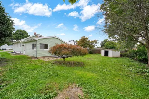 Exterior - 836 Concord, Jackson, MI 49202 photo 9 of 12