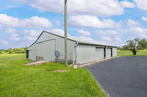 Exterior - 1815 E Glendora, Buchanan, MI 49107 photo 13 of 17