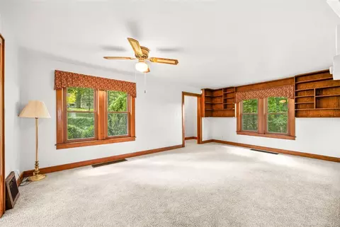 Living - 1815 E Glendora, Buchanan, MI 49107 photo 3 of 4