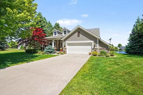 6852 Westshire, Norton Shores, MI 49444