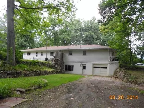 Exterior - 6127 Brooklyn, Jackson, MI 49201 photo 9 of 16